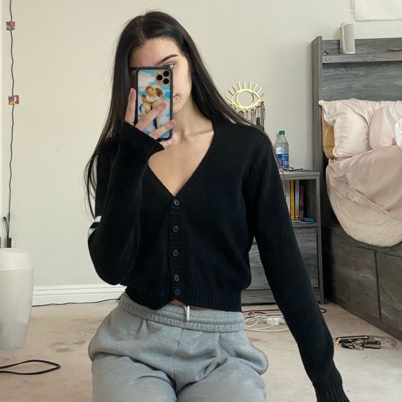 Brandy Melville Button Sweater - Picture 2 of 3